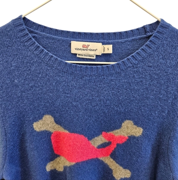 Vineyard Vines Crossbones Whale Cashmere Blend Womens - Picture 3 of 8